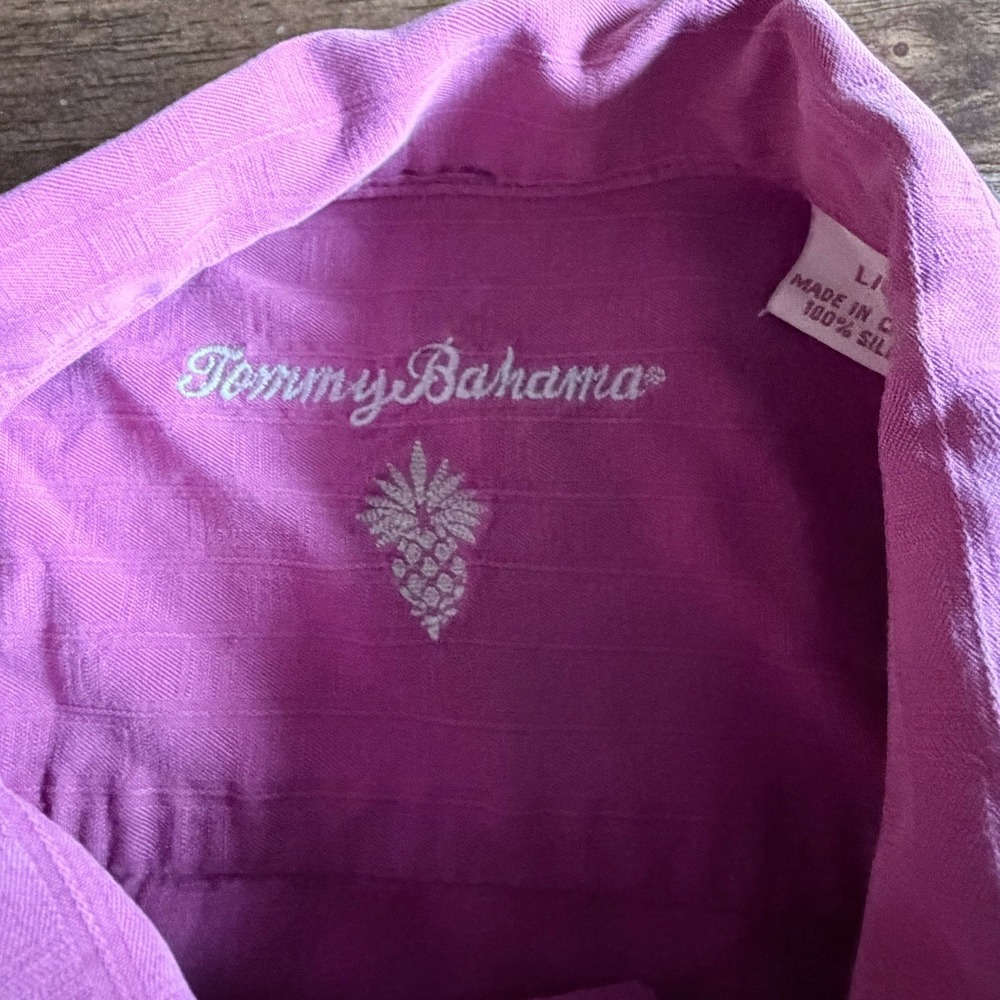 Tommy Bahama 100% Silk Camp Shirt Pink Textured Men's size Large - Picture 2 of 4